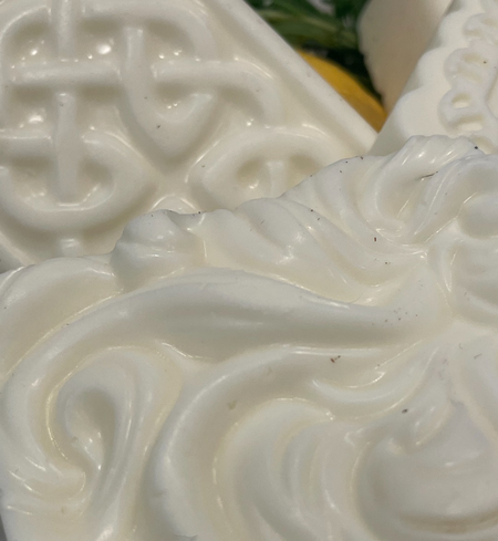 Essential Oil & Goats Milks Soap